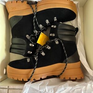 CALIA by Carrie Underwood Black and Tan Ella Lace Up Boots